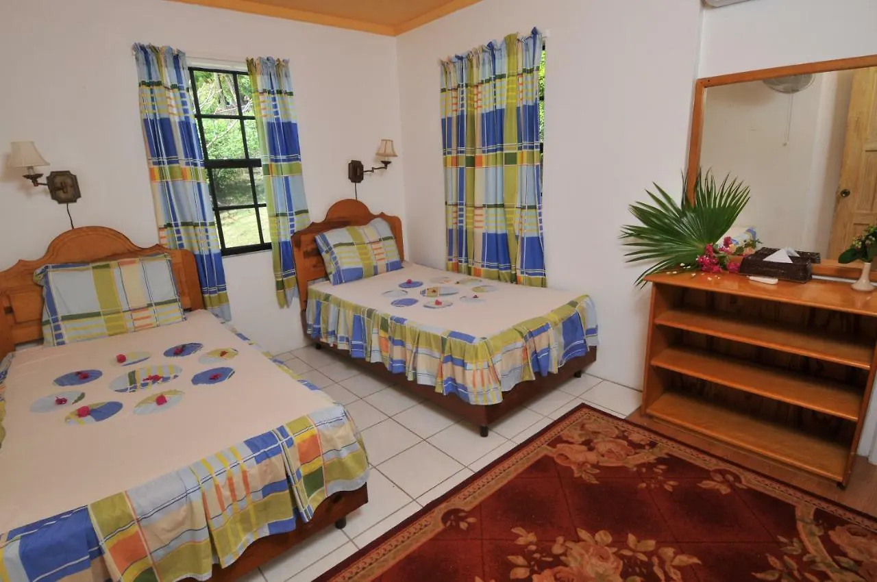 Hummingbird Beach Resort Soufrière 3*,  Saint Lucia