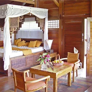 Hotel Mago Estate