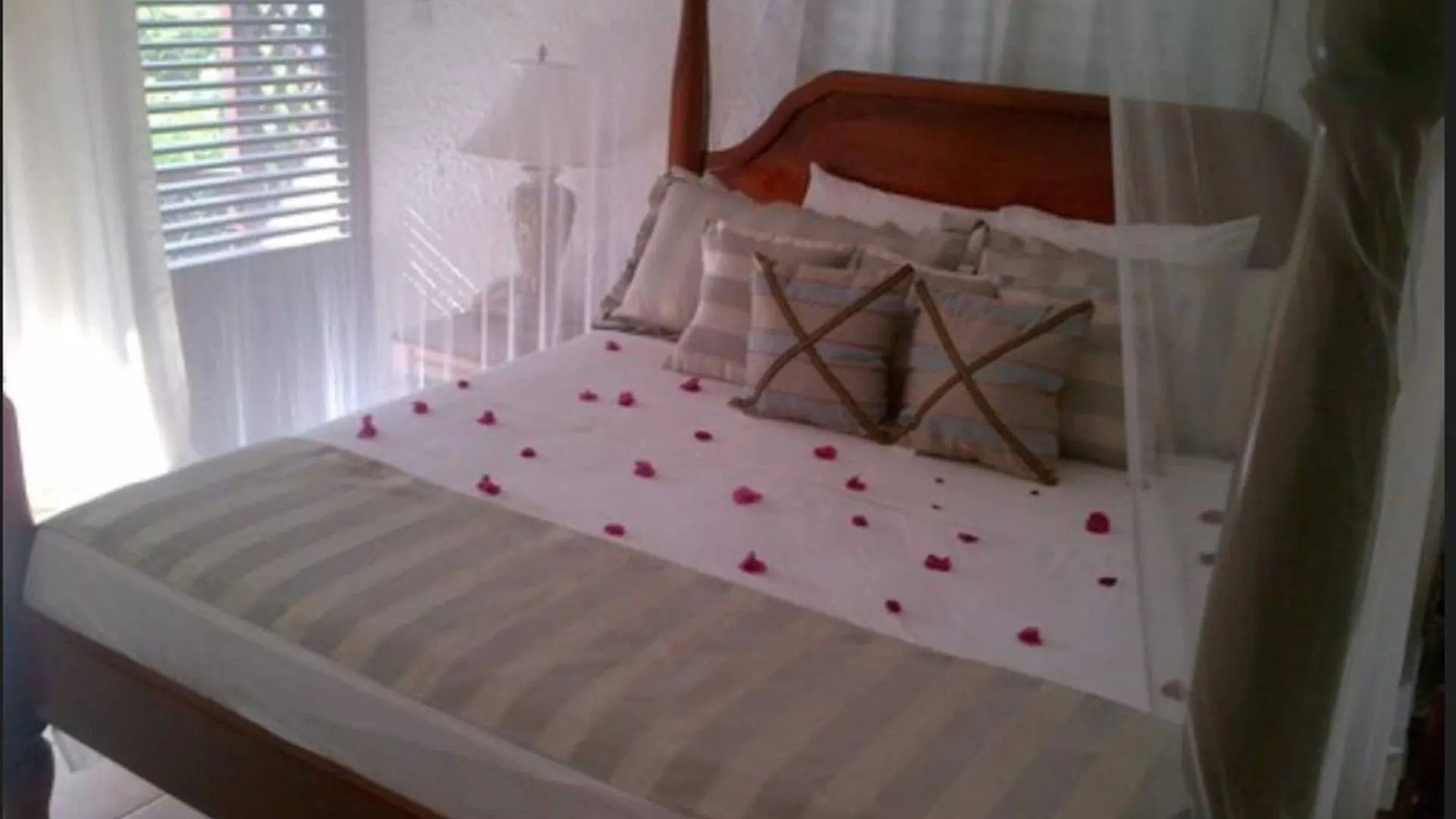 Hummingbird Beach Resort Soufrière Hotel